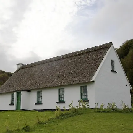Дом отдыха Corofin Lake Corofin (Clare)